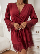 Camisola de cetim com renda floral (acompanha robe)