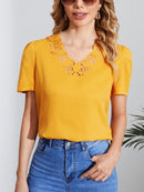 Blusa decote vazado