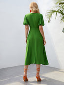 Vestido feminino com botões