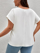 Blusa com detalhes em renda