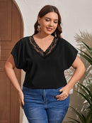 Blusa com detalhes em renda