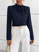 Camisa feminina Gola de Gravata