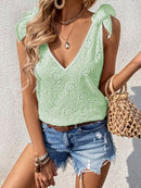 Blusa em lese com laço na alça