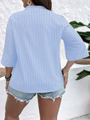 Blusa listrada, decote em V