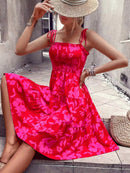 Vestido bainha com babado