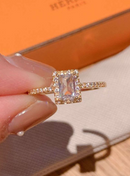 Anel ajustável com pedra de zircônia