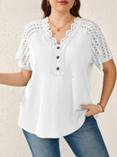 Blusa com inserção de renda