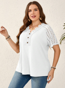 Blusa com inserção de renda