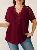 Blusa com inserção de renda