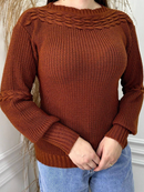 Blusa de Tricô com detalhe trançado