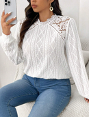 Camisa com inserção de renda