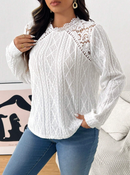 Camisa com inserção de renda