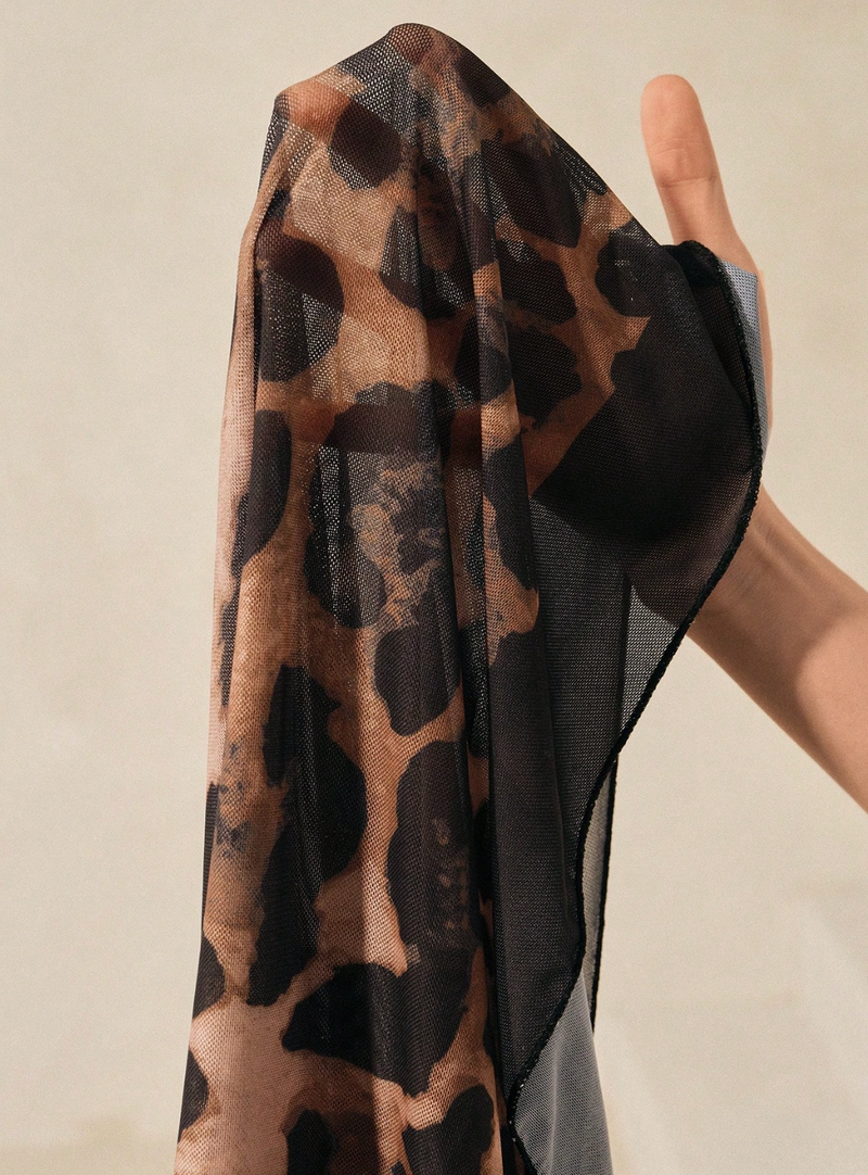 Kit Maiô + Saída de praia estampa de onça - PLUS SIZE