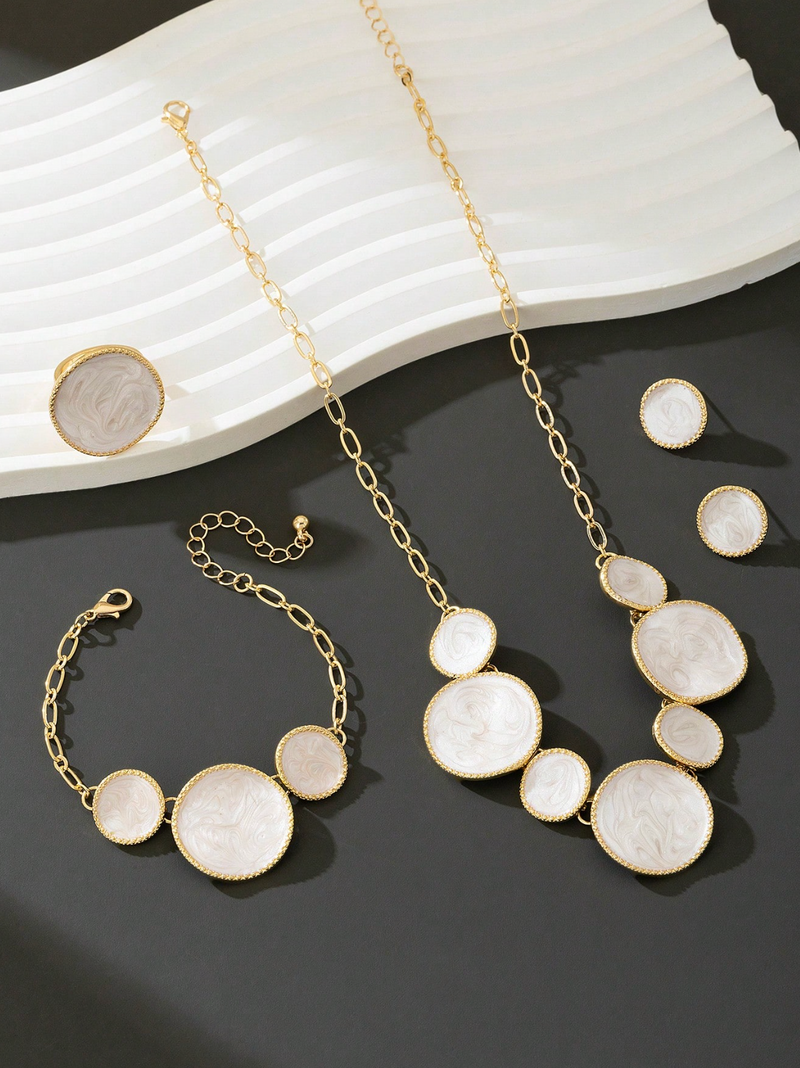 Conjunto Luxo (colar, brinco, anel e pulseira)