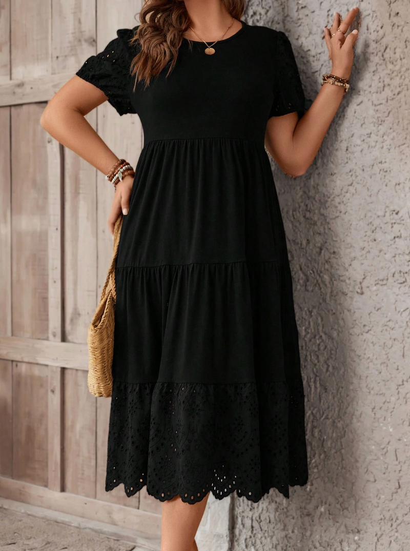 Vestido midi com babados