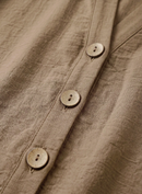 Camisa feminina com botões