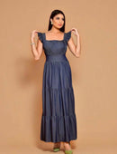 Vestido longo com babados
