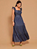 Vestido longo com babados