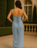 Vestido longo com fenda